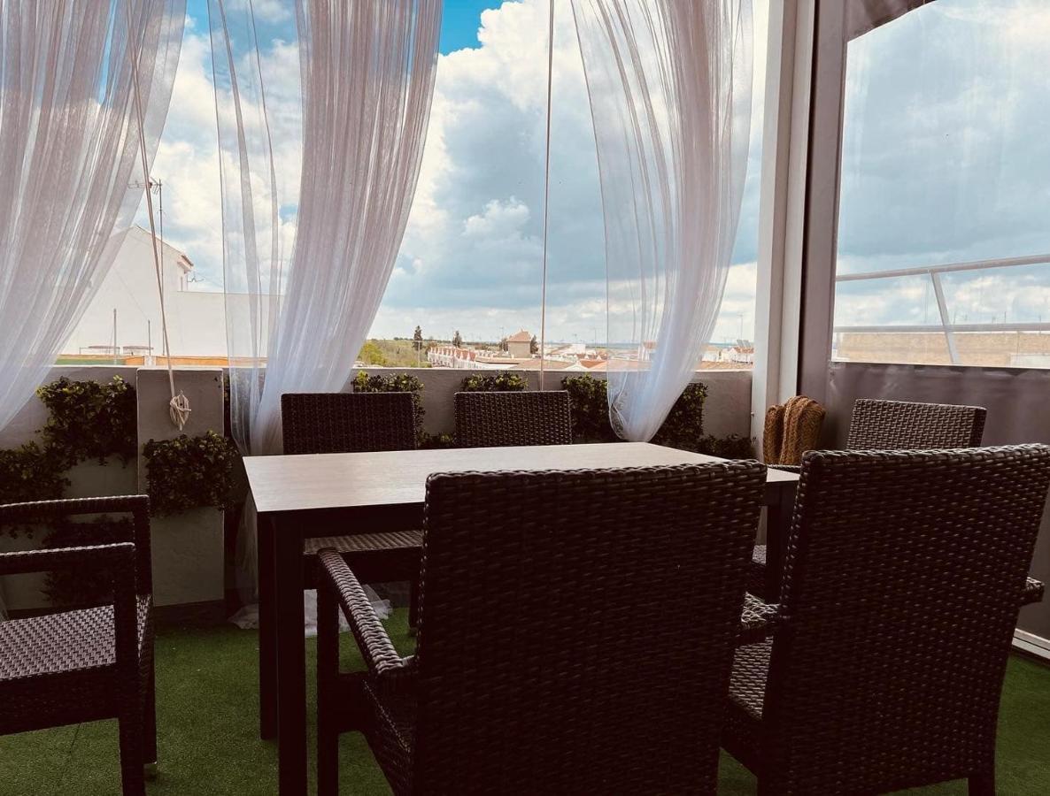 Novo Apartahotel & Restaurante Las Cabezas de San Juan Εξωτερικό φωτογραφία